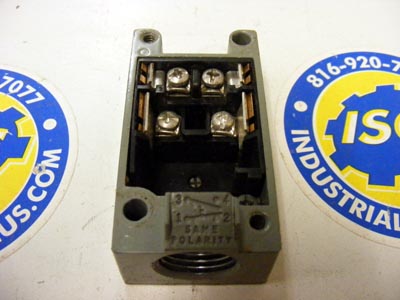 <B>Square D - </B>9007-CT-54 Limit Switch Receptacle